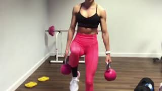 2 Point Lunge & Curtsy