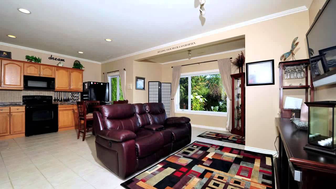 36472 Auguston Parkway East, Abbotsford BC V3G 3C6, Canada