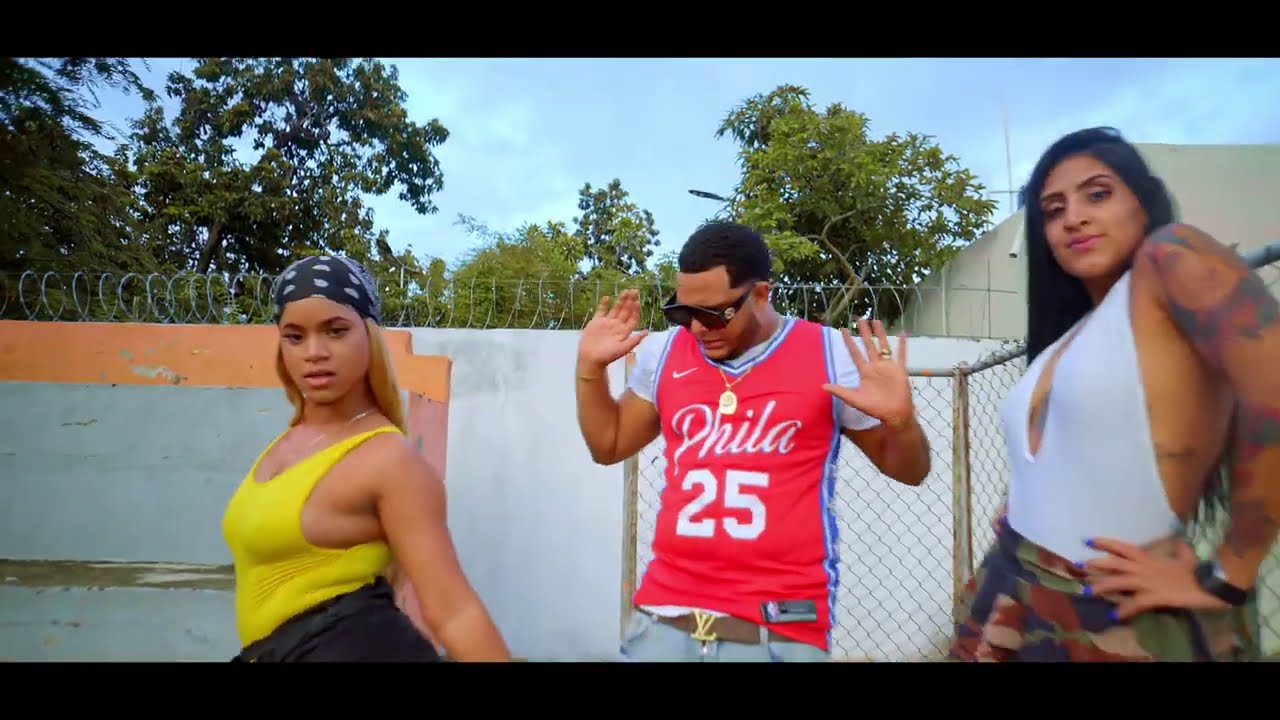 El Blonky ❌ Yongel - Miralo 🎬 (Video Oficial)