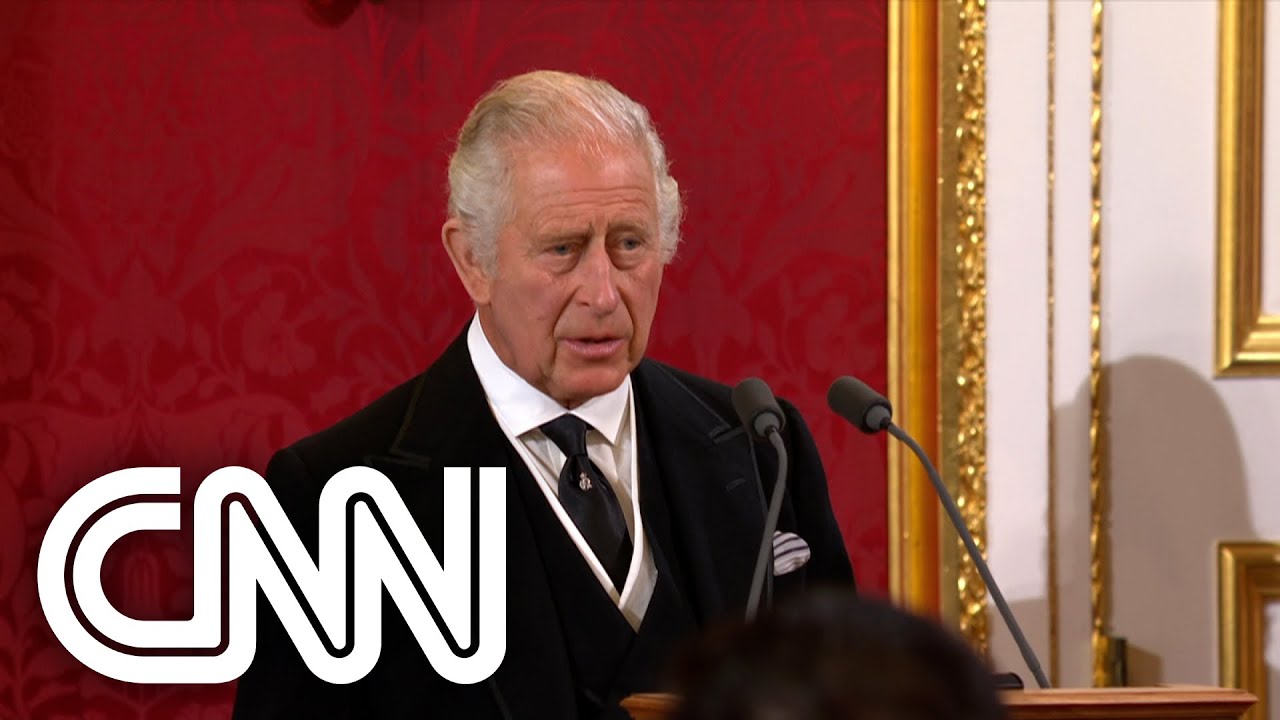 Charles III teve a sorte de chegar ao trono amadurecido, afirma especialista | CNN DOMINGO