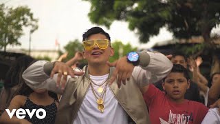 Carlitos Junior - La Estrella del Barrio (Official Music Video)