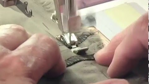 How to Add a Separating Zipper to a Jacket Step 3 of 3; Machine Stitching and Final Basting