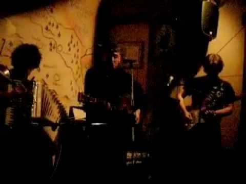 Mark Dignam & The House of Song - Guilty bekijken op YouTube Mark Dignam & The House of Song - Guilty bekijken op YouTube