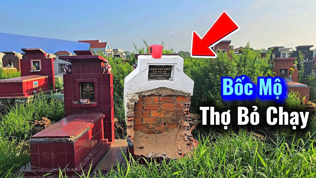 Thợ bốc mộ bỏ cuộc vì chôn quá sâu phải nhờ đến xe cuốc