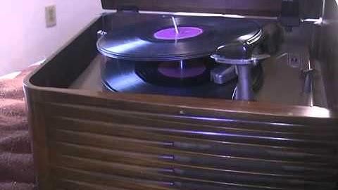 1948 Philco phono 78 RPM demonstration