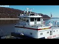 The towboat mv randy hooper northbound mississippi river