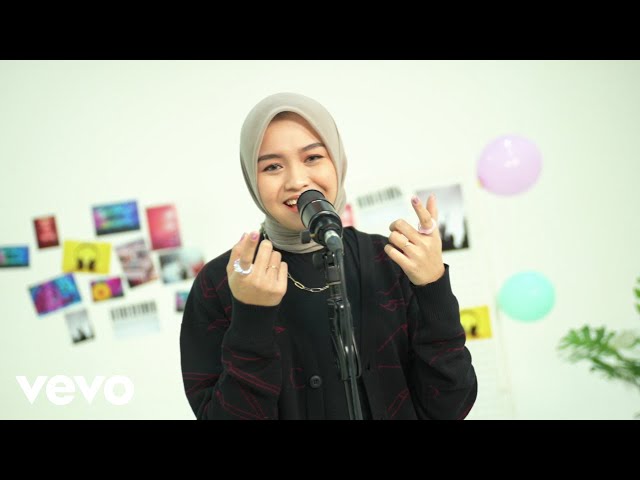 Salma Salsabil - Bunga Hati (Official Live Session) class=