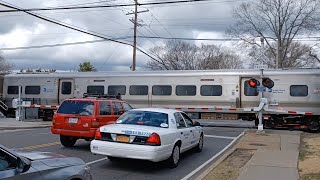 LIRR M7 Passenger Train - New Hyde Park Rd Railroad Crossing, Garden City\/Stewart Manor NY