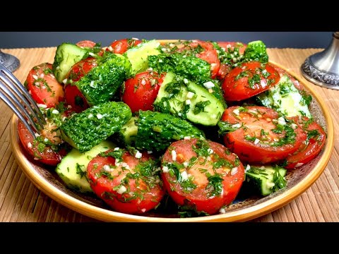 Na ja, ein sehr leckerer Salat! Schneiden Sie einfach Gurken und Tomaten! Gesund und schnell 