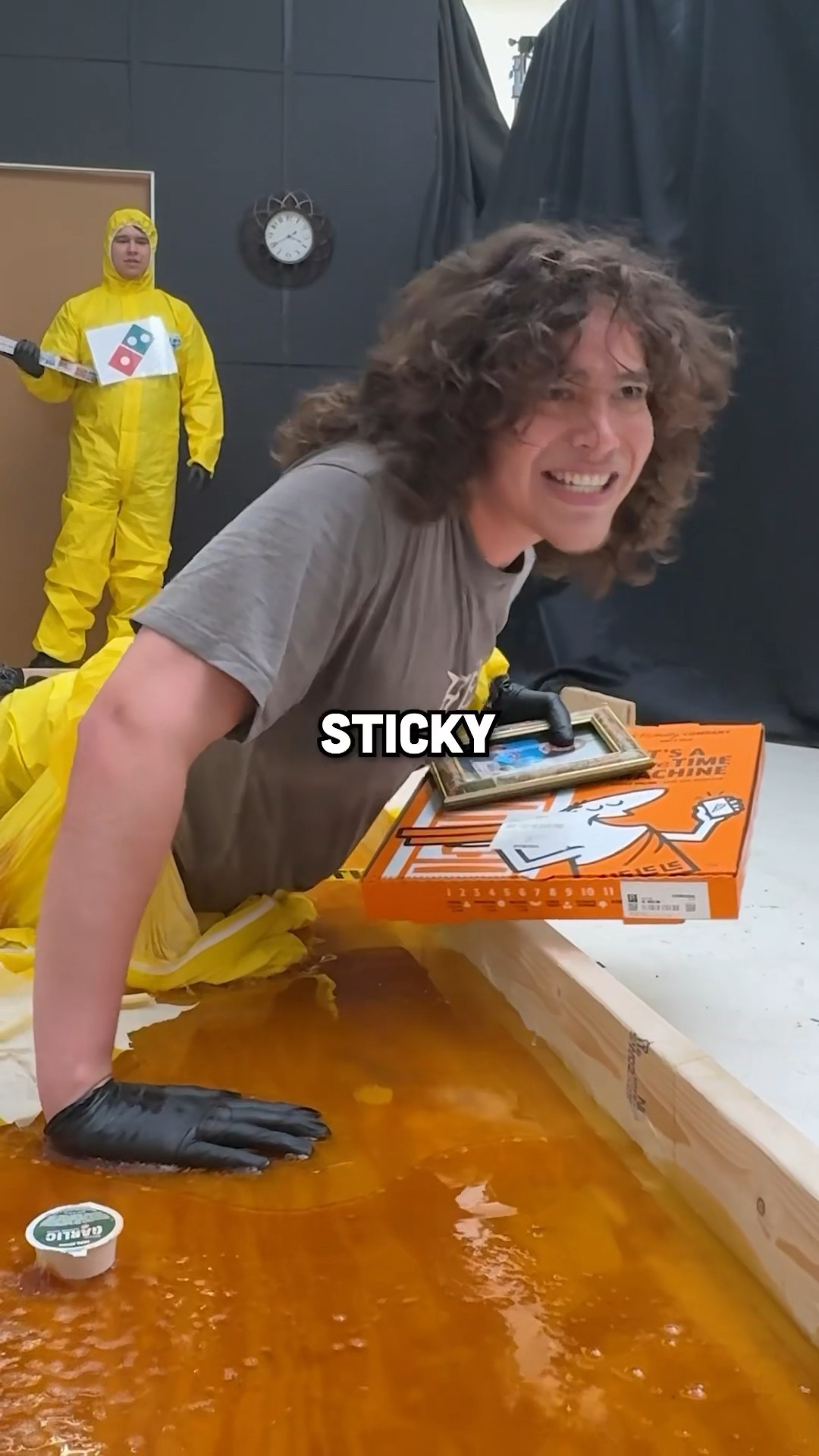 Pizza Delivery, but the Floor is Glue ?