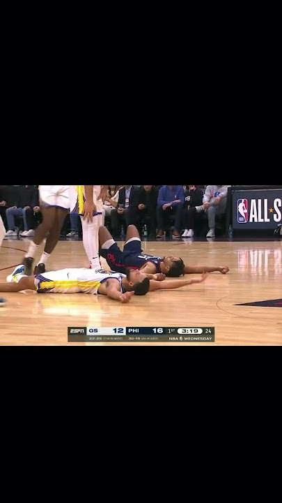 This was call a offensive foul on Steph Curry.  Refs playing for the parlay. #nba #curry #sixers