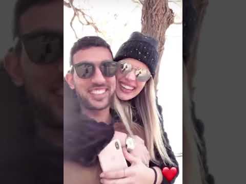 شاهد كوكا مع زوجته الأجنبية آية من الجمال