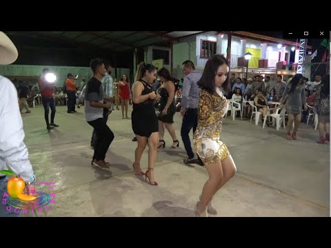 Zapatitos cafecitos , Que Chulo Zapatean !!--Los mejores bailes zapateados en Guerrero