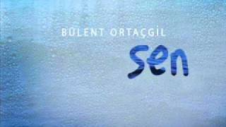 Video-Miniaturansicht von „Bülent Ortaçgil - Sen-Ben (2010)“