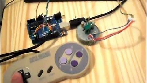 arduino + controle de super nintendo + motor de passo + fonte de celular