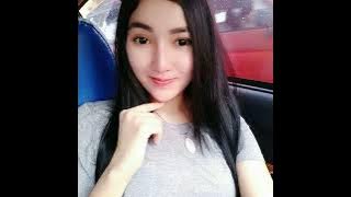 ayu vaganza pose menggoda