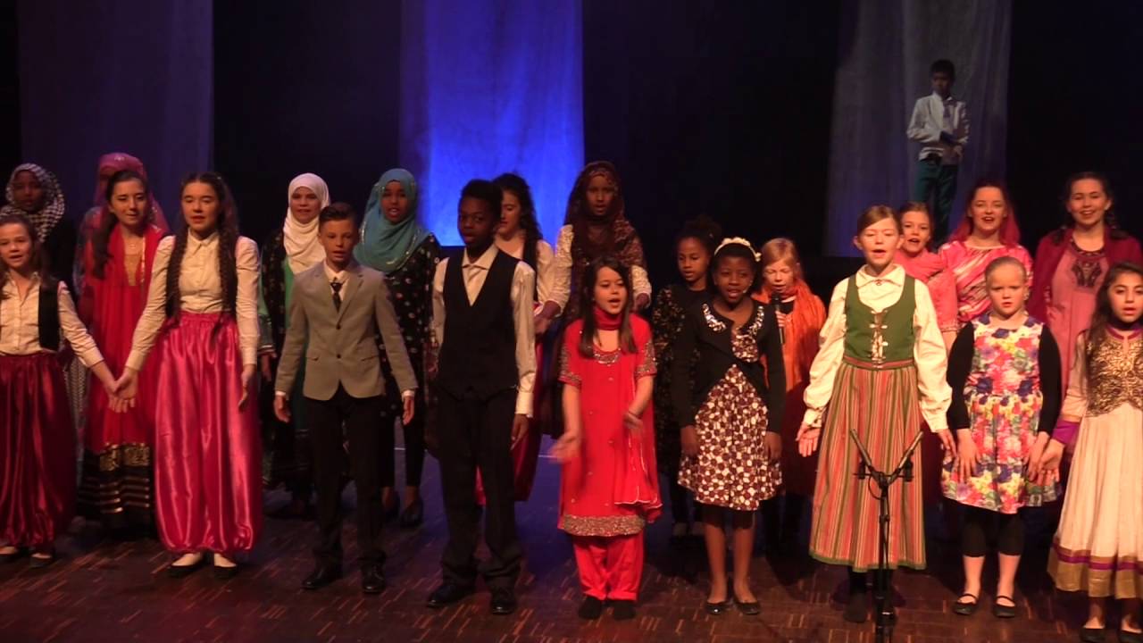 Flere Farger Halden Trailer