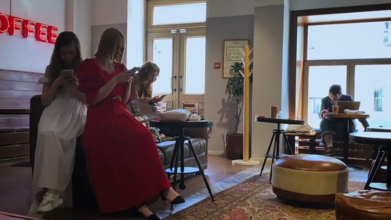 KOMMUNA. ｜ Creative agency “Aurora”