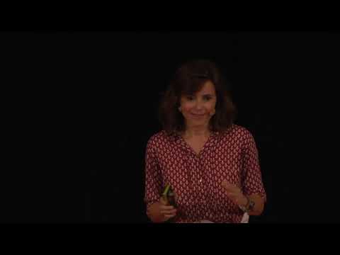 Tutto si trasforma e tanto si ricicla  | Barbara Gulienetti | TEDxFerrara