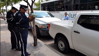 Policías de tránsito Culiacán multando a todos menos a los suyos DIF