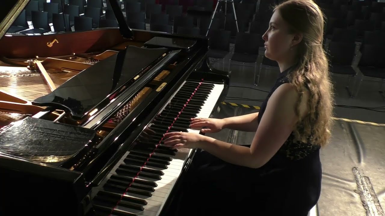 Mozart Sonate in c-moll KV 457 - Oksana Oposhnian 