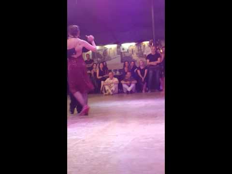 Gustavo Naveria y Giselle Anne_ Valsecito De Antes Juan D'Arienzo