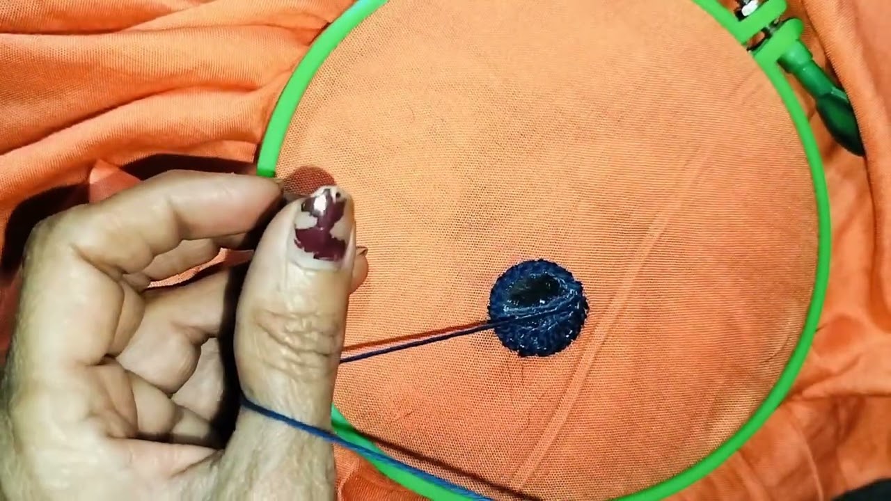 Glass mirror lagana Hathon se आओ सीखे 🪡#fashiontrend #mirrorwork 