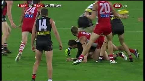 Montagna slams one home - AFL