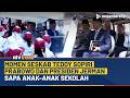 Momen Seskab Teddy Sopiri Prabowo dan Presiden Jerman, Sapa Siswa SD | NTV
