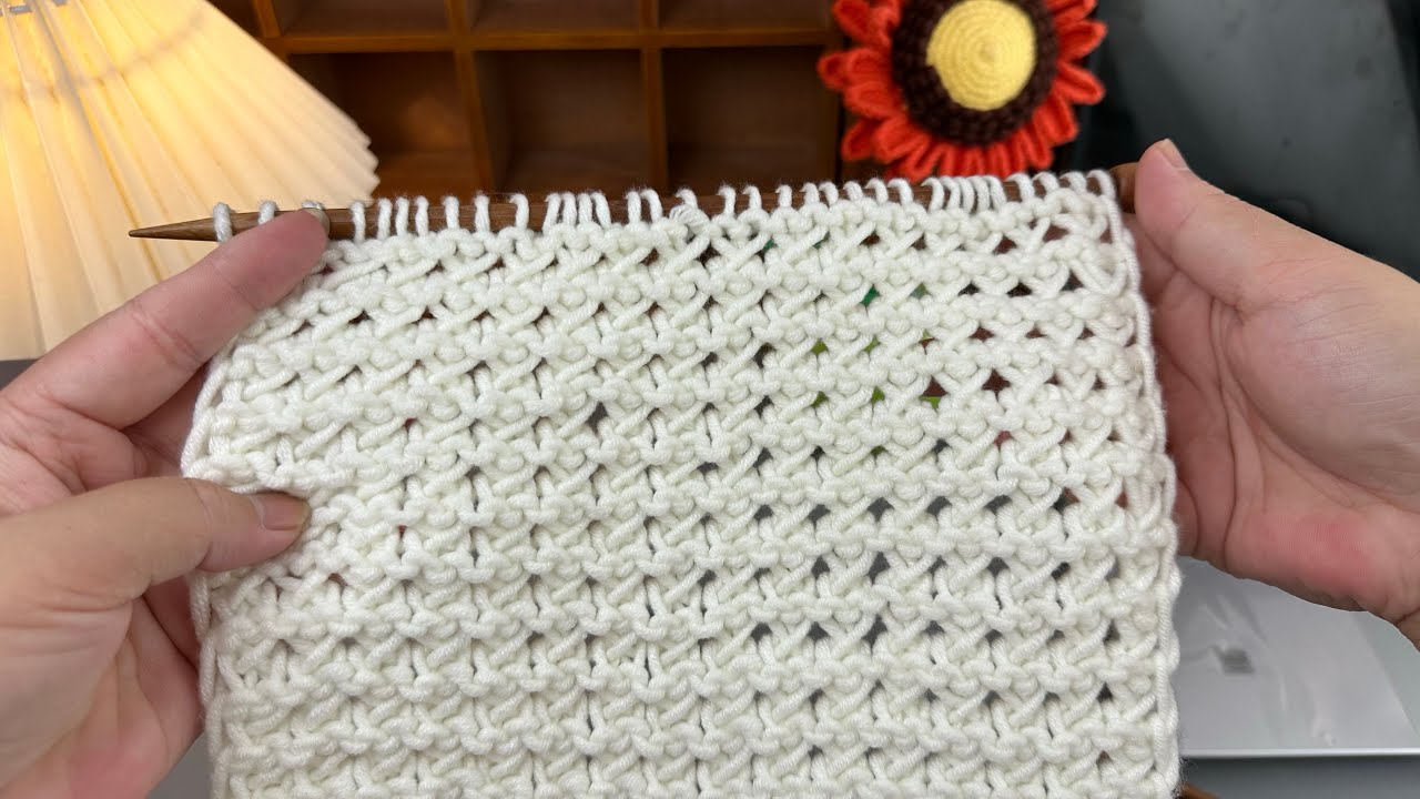 The knitting method of heart-shaped patterns心型花样的编织方法 - YouTube