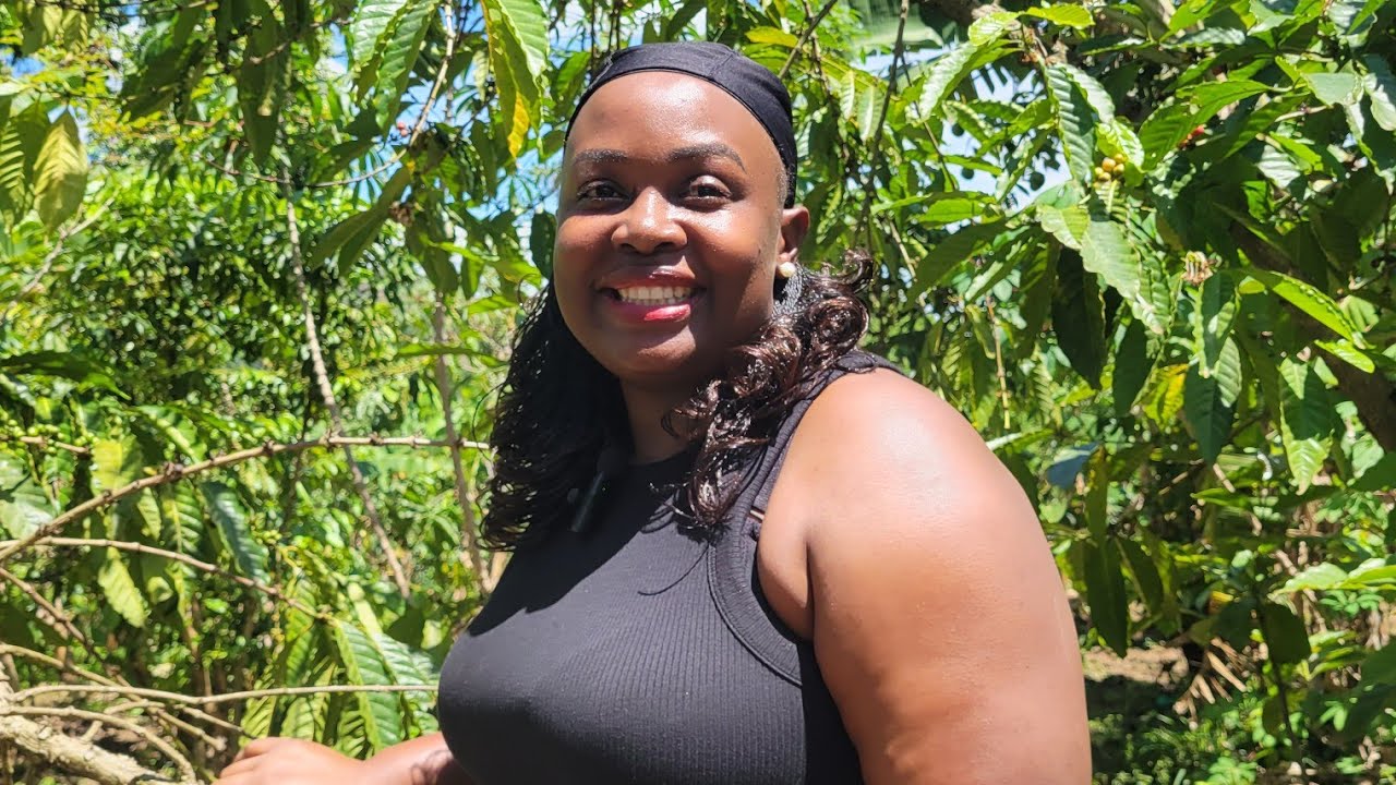 Omubaka Joyce Bagala Ntwatwa Akubiriza abantu okujumbira okulima emwanyi