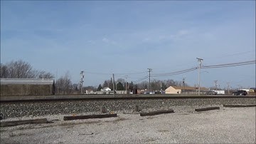 CSX Q227 Lead By CSX YN2 Dash 9 #7915 & Possibly New YN3b C40-8WM #7751 - Madison OH Mar 2017