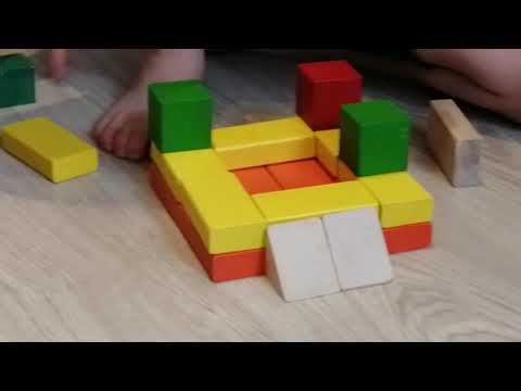 Строим замок из деревянных кубиков/часть 1/игры дома