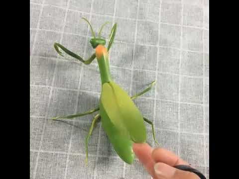CB801223 (Running mantis realistic toy plastic infrared rc animal)