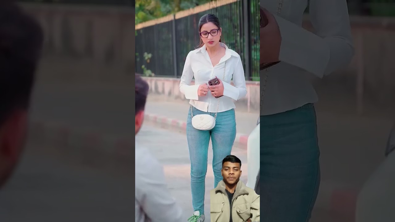 clg ki sabse sundar ladki 😍🤩 #short #shorts #youtubeshorts