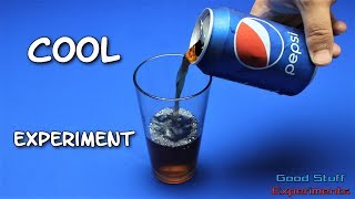 Pepsi vs Vinegar - Science Experiment