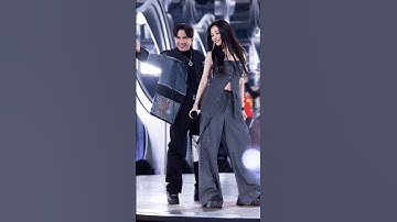 Chân dung ca sĩ Trung Quốc gây sốt khi song ca cùng Đan Trường