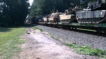 NS E51 with USMC Equipment C40-9W/C40-8TopHat