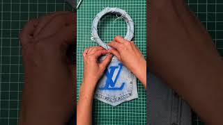 Making a Trendy Bag 👜 Out of an Old Pair of Jeans! 👖