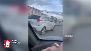 Молодая девушка стала участницей аварии на проспекте Ленина