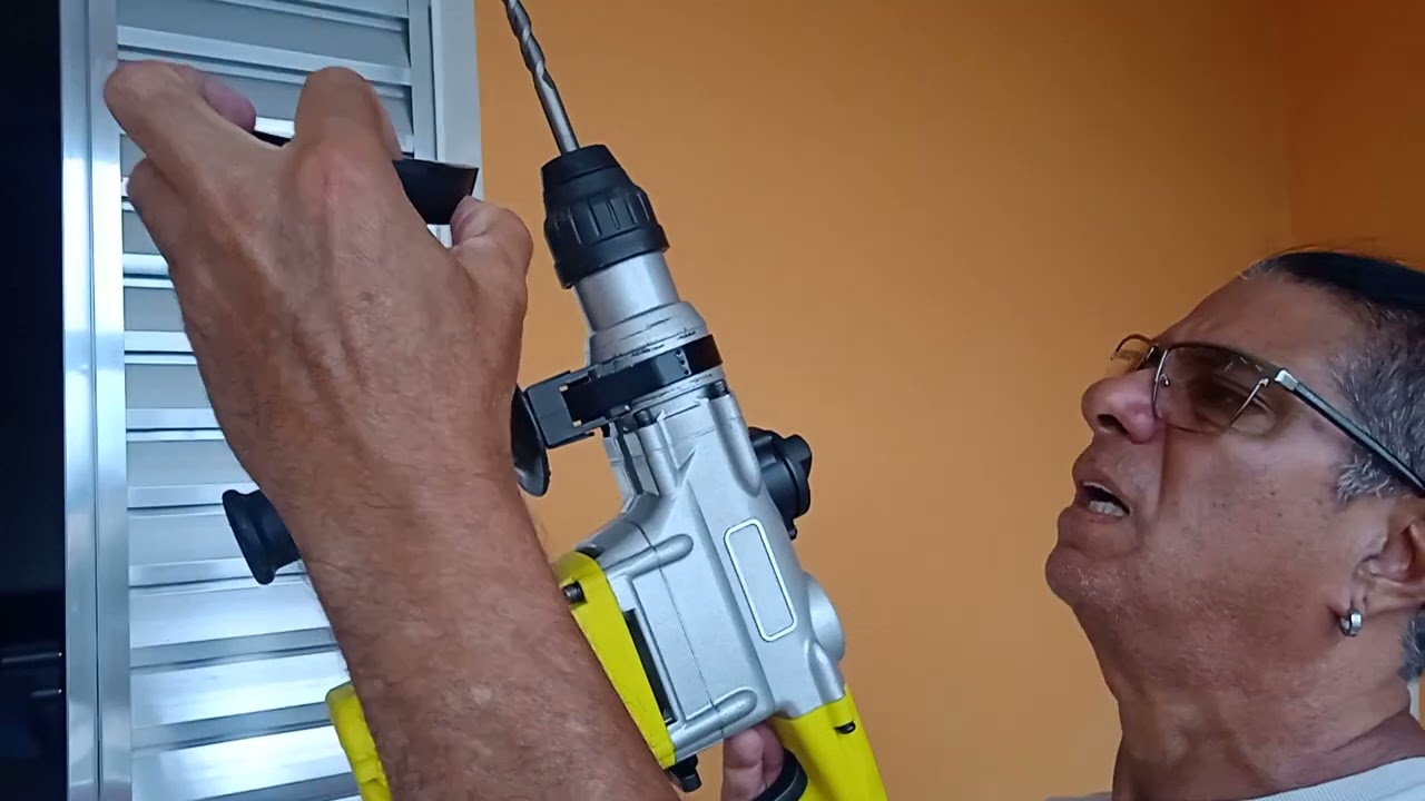 Martelete Rotativo Hammer MR 900: 900W e 5 Joules de Impacto! (Unboxing e Review)