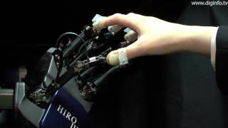 仮想世界で3Dイメージに触れる感覚を得るシステム : DigInfo
