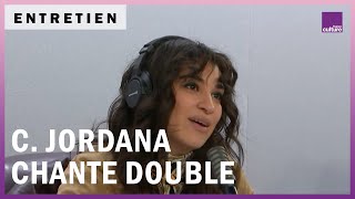 Camélia Jordana chante double