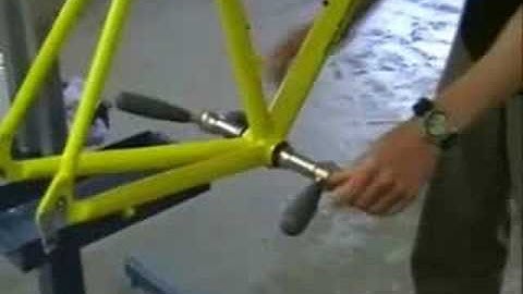 How to Use: Cyclo Tools Bottom Bracket Threading Tool
