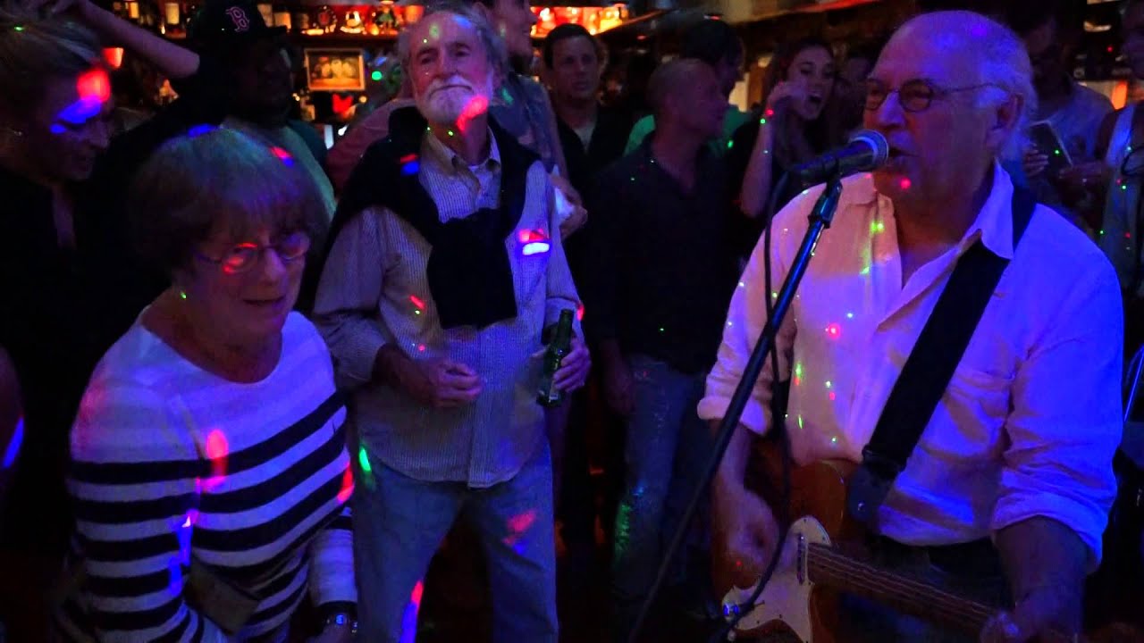 Jimmy Buffett Sings Brown Eyed Girl in St. Barts at the Baz Bar on Dec