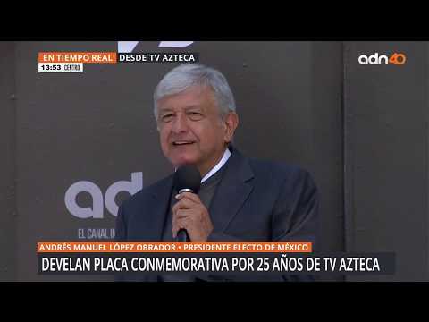 AMLO devela la placa conmemorativa de los 25 años de TV Azteca | adn40