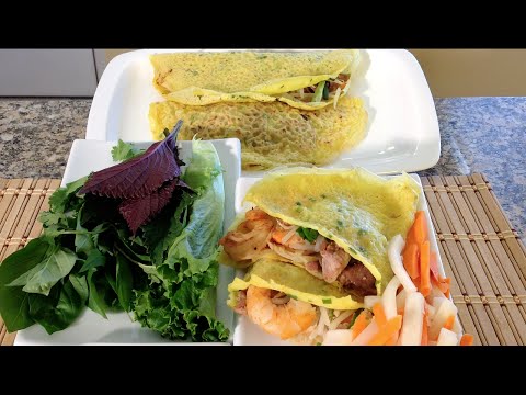 Cooking Sizzling Crepes Banh Xeo-Vietnamese Food Recipes