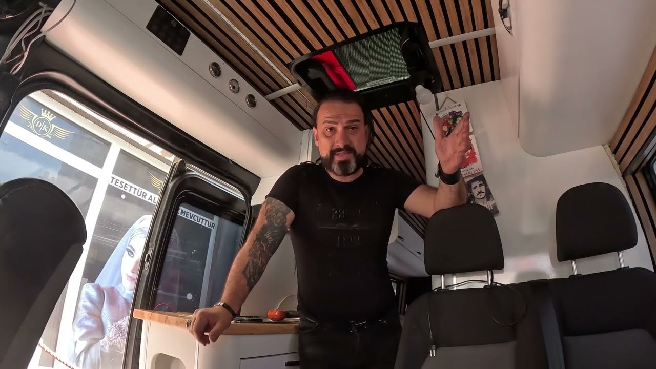KARAVAN YAPIMI VOSWAGEN VOLT ARACIN KARAVAN DÖNÜŞÜMÜ VS LED AYDINLATMA SU DEPO MONTAJI #karavan