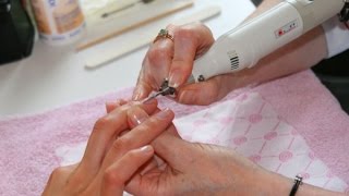 NAIL ART: Аппаратный маникюр. Как убрать кутикулу фрезой. Мастрер-класс от Светланы Миори NAIL ART: Аппаратный маникюр. Как убрать кутикулу фрезой. Мастрер-класс от Светланы Миори