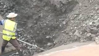 Information Barge Unloading Compilation 3,000 Tons of Phosphate Rock #barge #Satisfying #unloading Guide